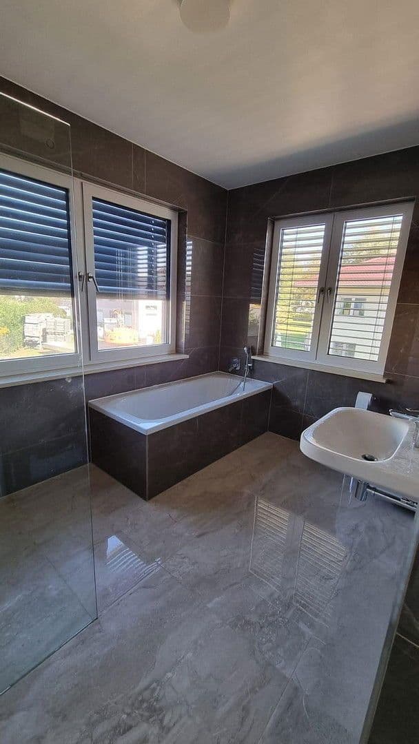 Prenájom domu 197 m², pozemek 485 m², Berlin, Berlín Prenájom domu 197 m², pozemek 485 m², Berlin, Berlín