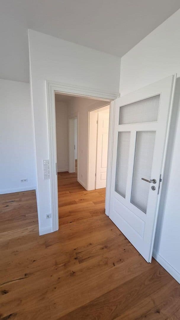 Prenájom domu 197 m², pozemek 485 m², Berlin, Berlín Prenájom domu 197 m², pozemek 485 m², Berlin, Berlín