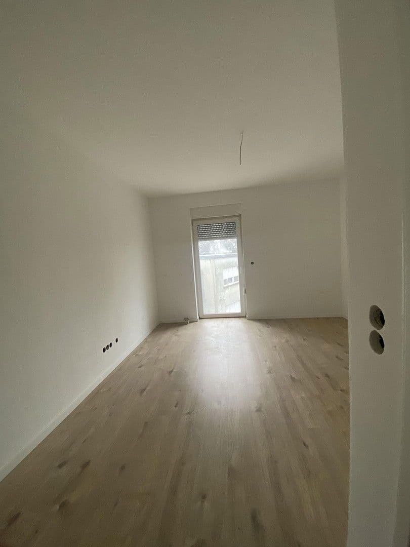 Prenájom bytu 3-izbový 70 m², Pirmasens, Porýnie-Falcko Prenájom bytu 3-izbový 70 m², Pirmasens, Porýnie-Falcko
