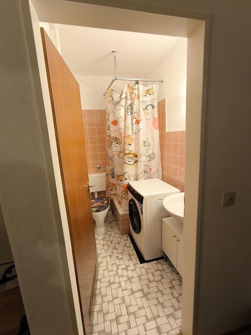 Prenájom bytu 3-izbový 54 m², Göttingen, Dolné Sasko Prenájom bytu 3-izbový 54 m², Göttingen, Dolné Sasko