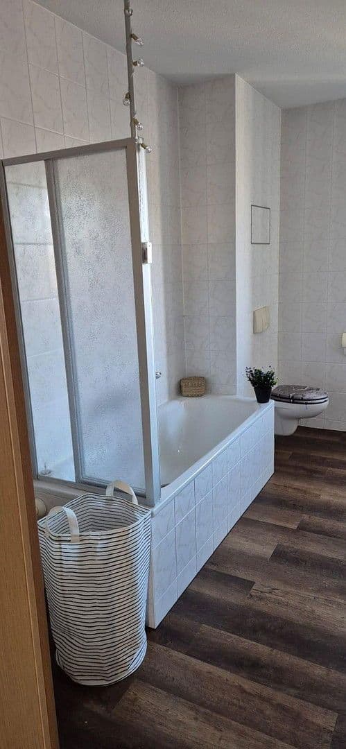 Prenájom bytu 2-izbový 69 m², Schulstraße 26, Chemnitz-Altchemnitz, Sasko Prenájom bytu 2-izbový 69 m², Schulstraße 26, Chemnitz-Altchemnitz, Sasko