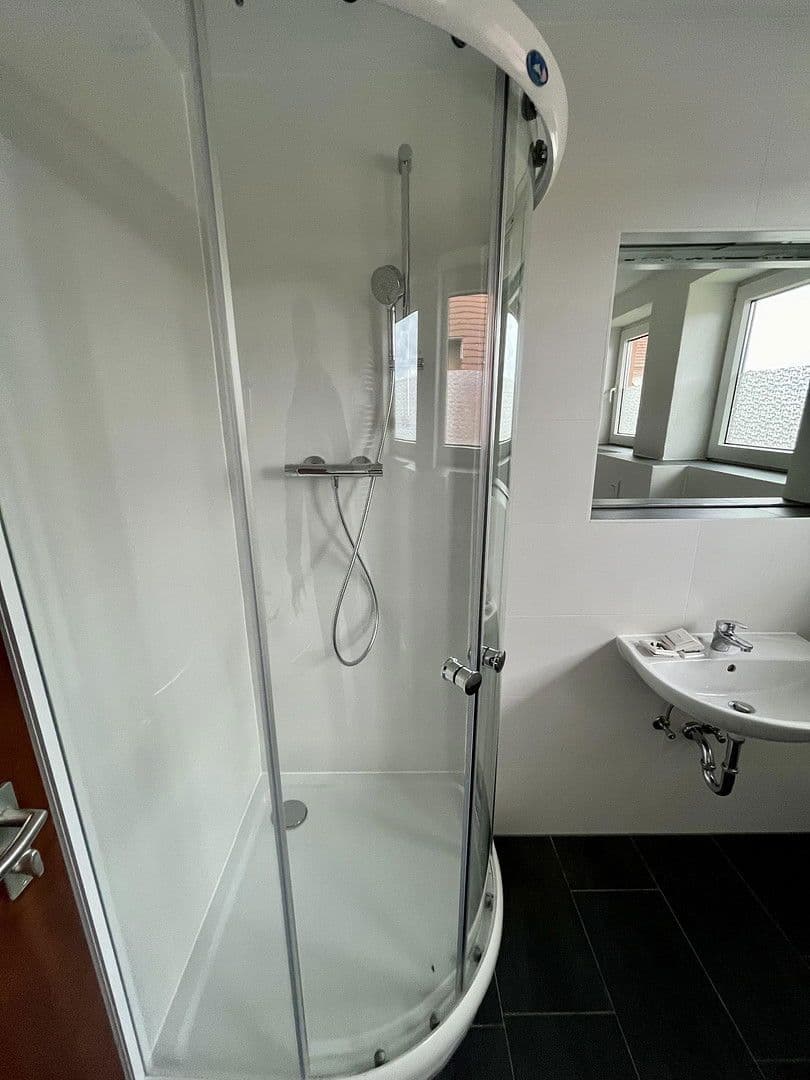 Prenájom bytu 3-izbový 107 m², Gesundbrunnen 1, Göttingen, Dolné Sasko Prenájom bytu 3-izbový 107 m², Gesundbrunnen 1, Göttingen, Dolné Sasko