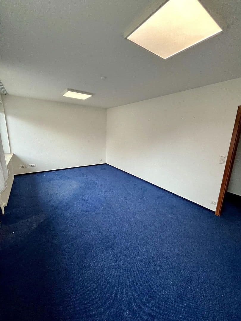 Prenájom bytu 3-izbový 107 m², Gesundbrunnen 1, Göttingen, Dolné Sasko Prenájom bytu 3-izbový 107 m², Gesundbrunnen 1, Göttingen, Dolné Sasko