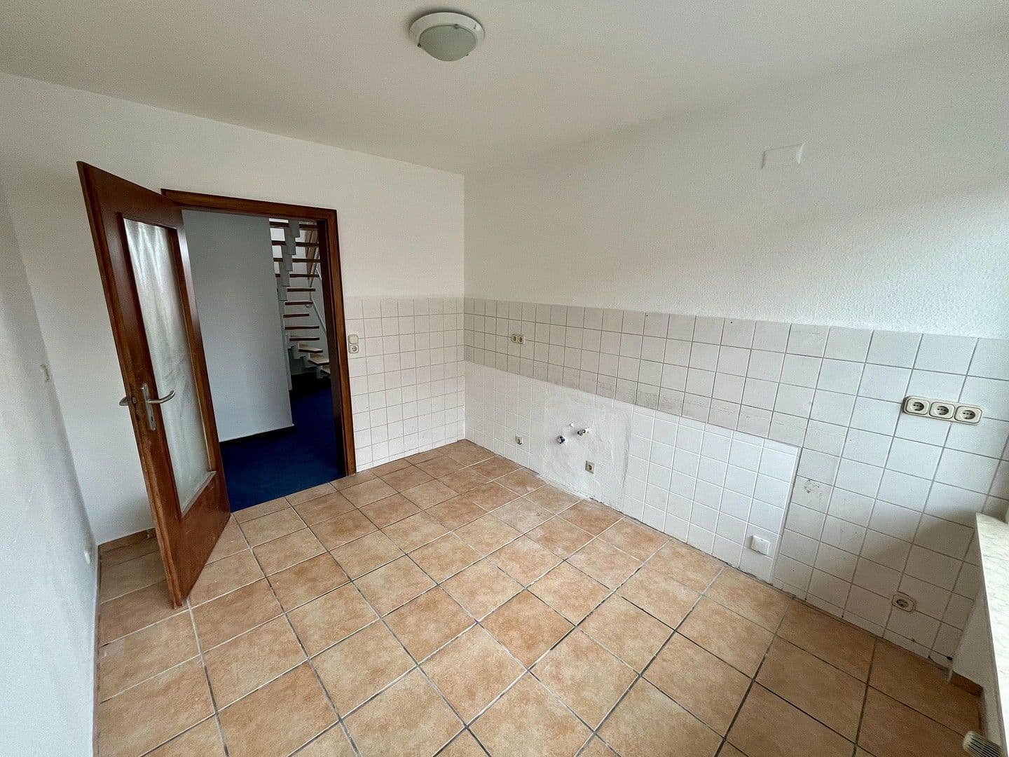 Prenájom bytu 3-izbový 107 m², Gesundbrunnen 1, Göttingen, Dolné Sasko Prenájom bytu 3-izbový 107 m², Gesundbrunnen 1, Göttingen, Dolné Sasko