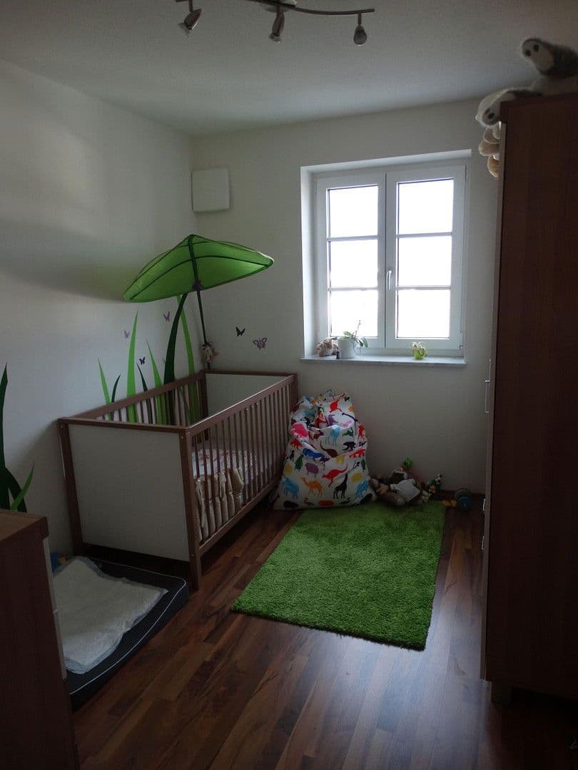 Prenájom bytu 4-izbový 105 m², Meitinger Str. 5, Thierhaupten, Bavorsko Prenájom bytu 4-izbový 105 m², Meitinger Str. 5, Thierhaupten, Bavorsko