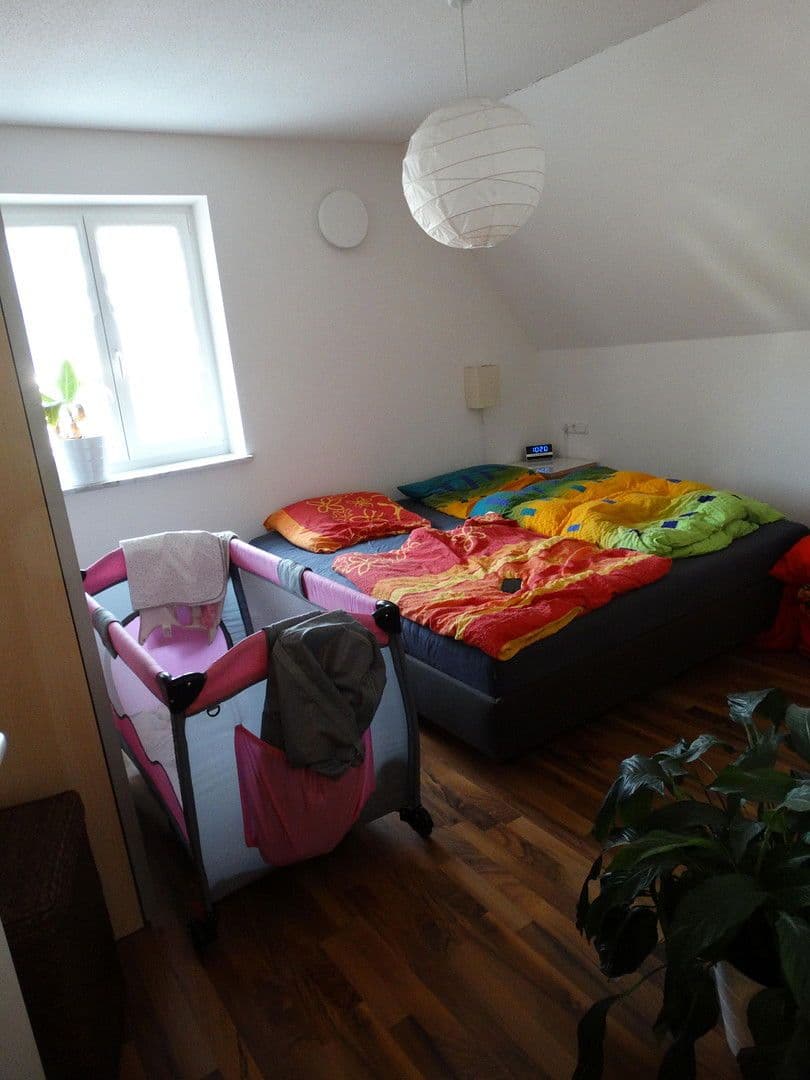 Prenájom bytu 4-izbový 105 m², Meitinger Str. 5, Thierhaupten, Bavorsko Prenájom bytu 4-izbový 105 m², Meitinger Str. 5, Thierhaupten, Bavorsko