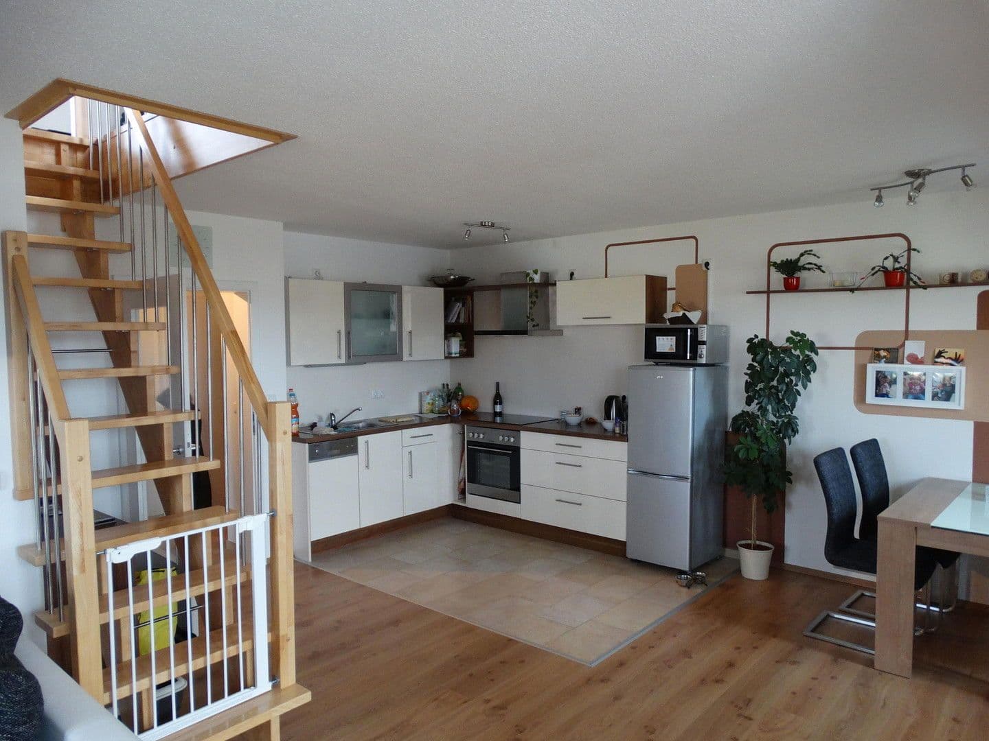 Prenájom bytu 4-izbový 105 m², Meitinger Str. 5, Thierhaupten, Bavorsko Prenájom bytu 4-izbový 105 m², Meitinger Str. 5, Thierhaupten, Bavorsko