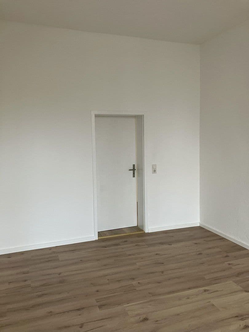 Prenájom bytu 3-izbový 92 m², Ritterstraße 15, Chemnitz, Sasko Prenájom bytu 3-izbový 92 m², Ritterstraße 15, Chemnitz, Sasko