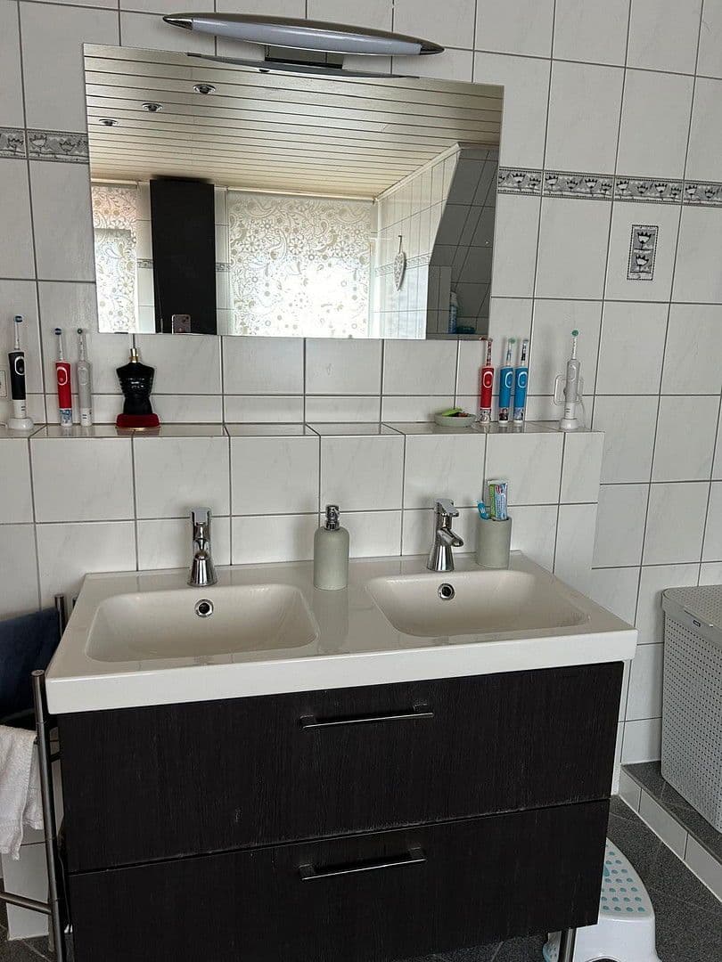 Predaj domu 172 m², pozemek 212 m², Oberheimbach, Porýnie-Falcko Predaj domu 172 m², pozemek 212 m², Oberheimbach, Porýnie-Falcko