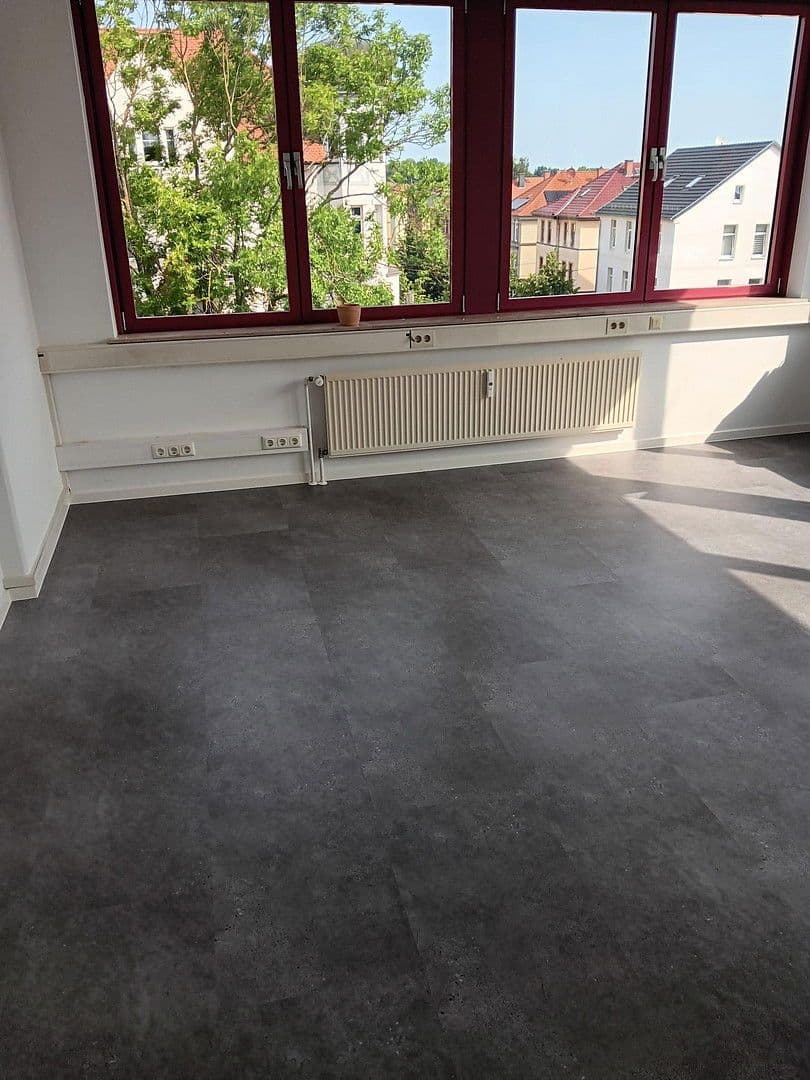 Prenájom kancelárie 116 m², Waltershäuser Straße 21, Gotha, Durínsko Prenájom kancelárie 116 m², Waltershäuser Straße 21, Gotha, Durínsko