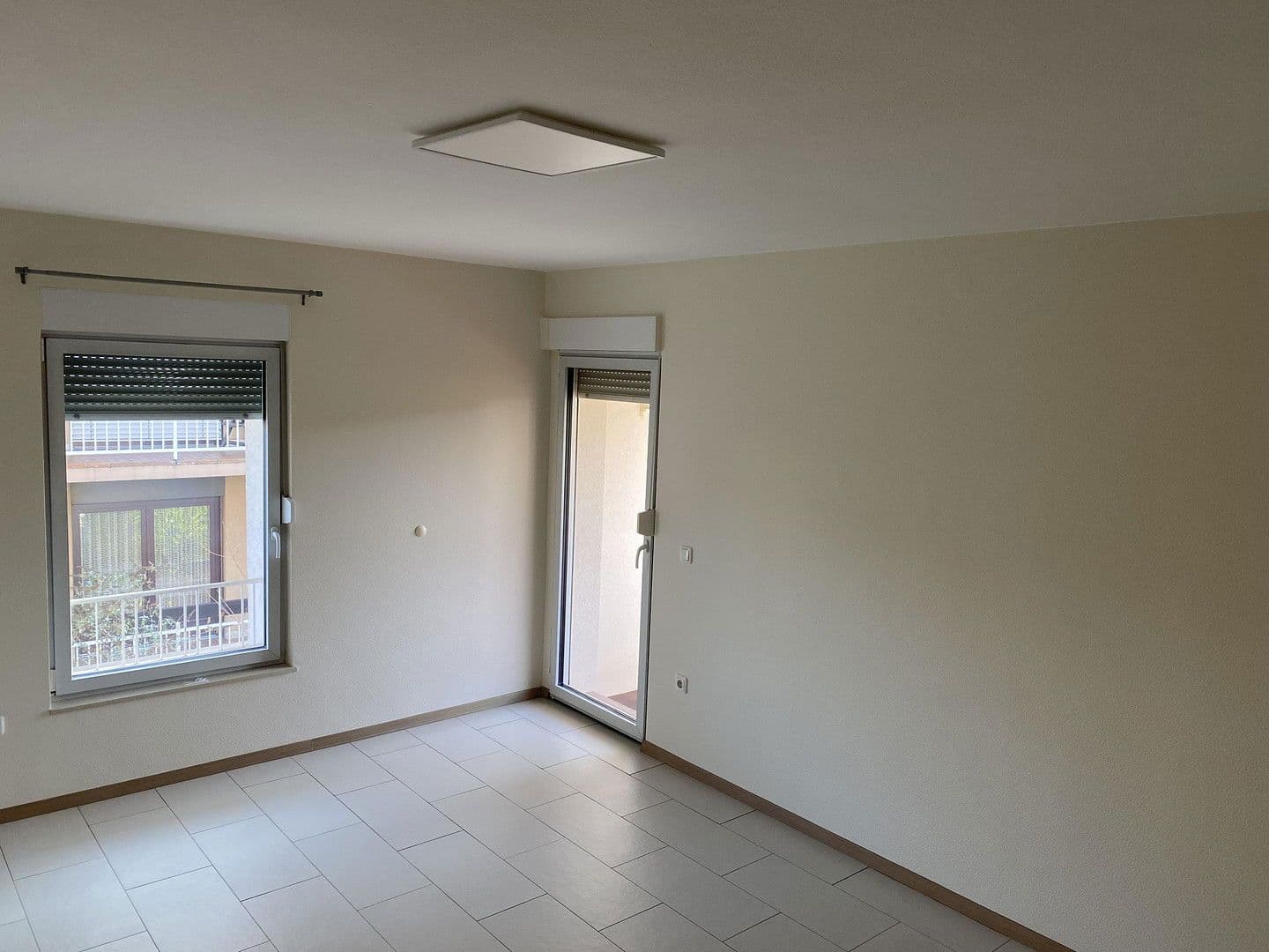 Prenájom bytu 3-izbový 76 m², Kleinheubach, Bavorsko Prenájom bytu 3-izbový 76 m², Kleinheubach, Bavorsko