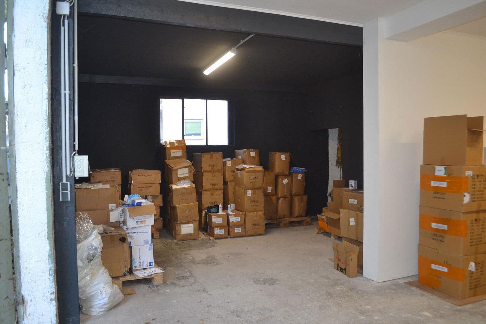 Prenájom nebytového priestoru 136 m², Baden-Baden, Bádensko-Wurttembersko Prenájom nebytového priestoru 136 m², Baden-Baden, Bádensko-Wurttembersko