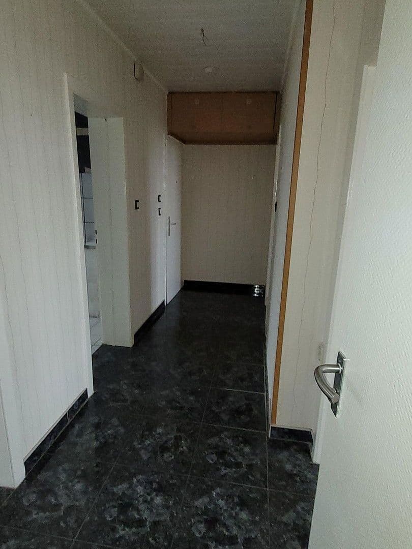 Prenájom bytu 3-izbový 68 m², Letjensstr. 23, Duisburg, Severné Porýnie - Westfálsko Prenájom bytu 3-izbový 68 m², Letjensstr. 23, Duisburg, Severné Porýnie - Westfálsko