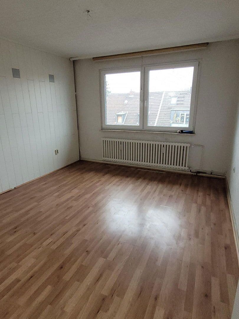 Prenájom bytu 3-izbový 68 m², Letjensstr. 23, Duisburg, Severné Porýnie - Westfálsko Prenájom bytu 3-izbový 68 m², Letjensstr. 23, Duisburg, Severné Porýnie - Westfálsko