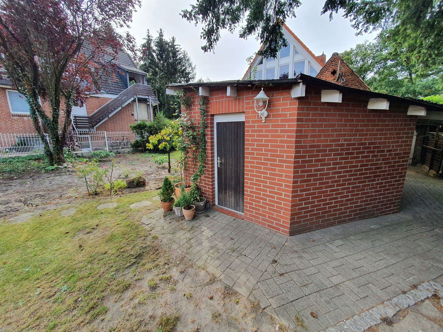 Predaj domu 232 m², pozemek 579 m², Artlenburger Landstr. 8, Adendorf, Dolné Sasko Predaj domu 232 m², pozemek 579 m², Artlenburger Landstr. 8, Adendorf, Dolné Sasko