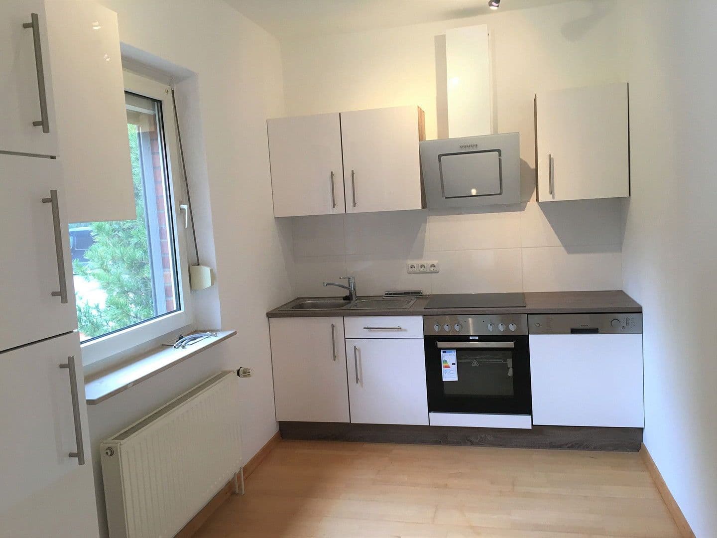 Predaj domu 232 m², pozemek 579 m², Artlenburger Landstr. 8, Adendorf, Dolné Sasko Predaj domu 232 m², pozemek 579 m², Artlenburger Landstr. 8, Adendorf, Dolné Sasko