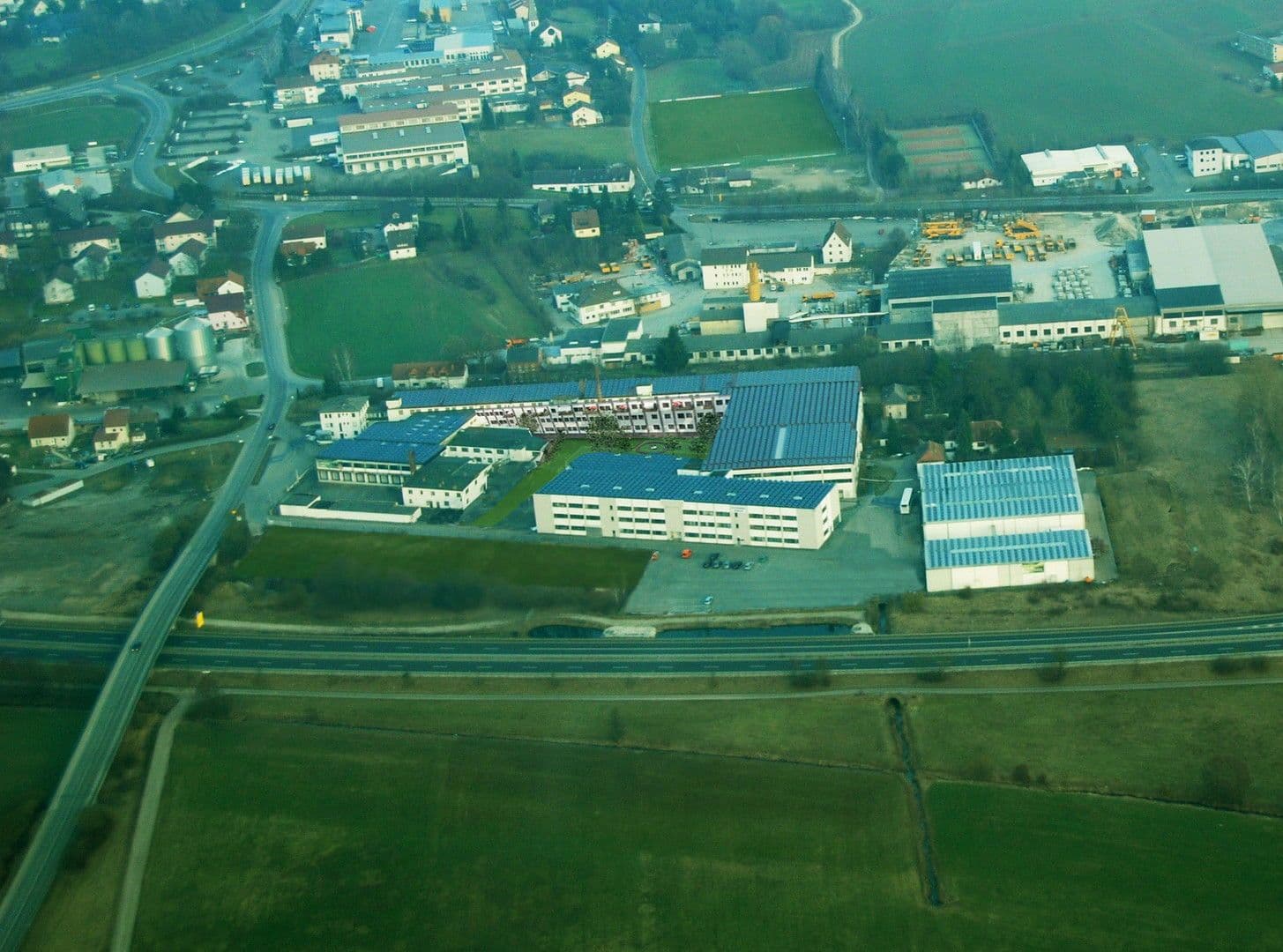 Prenájom nebytového priestoru 27.600 m², Untersiemau, Bavorsko Prenájom nebytového priestoru 27.600 m², Untersiemau, Bavorsko