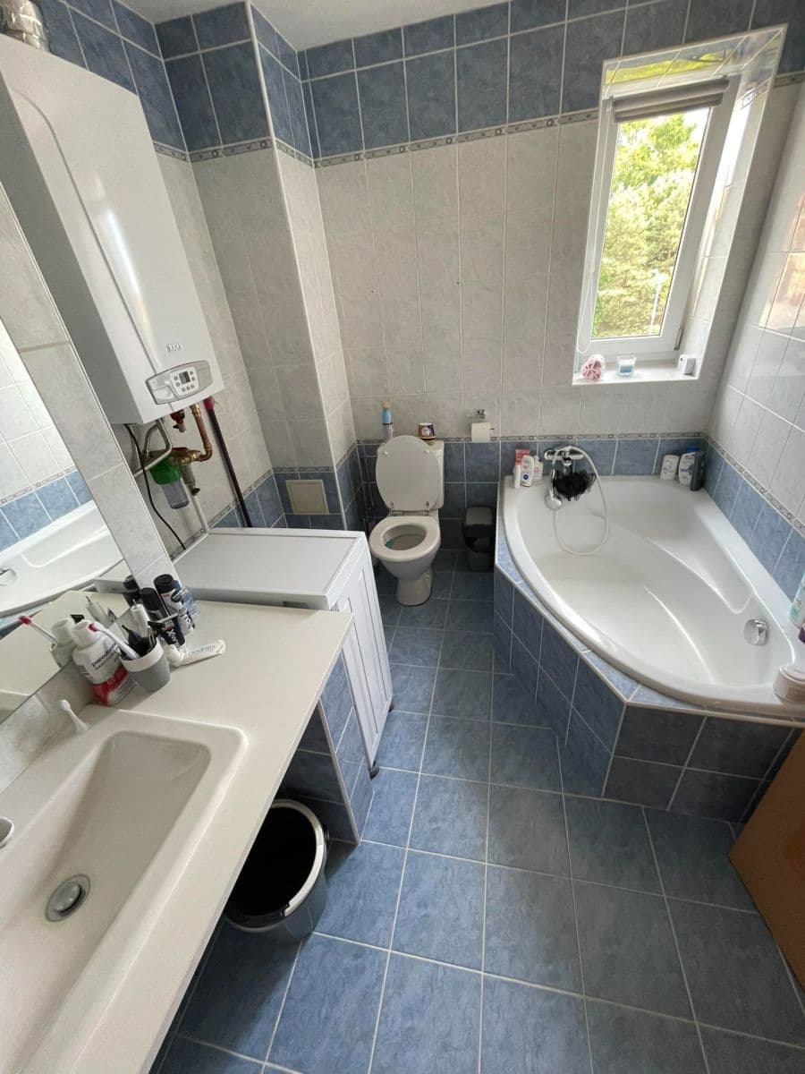 Prenájom bytu 2-izbový 65 m², náměstí 15. dubna, Dubňany, Jihomoravský kraj Prenájom bytu 2-izbový 65 m², náměstí 15. dubna, Dubňany, Jihomoravský kraj