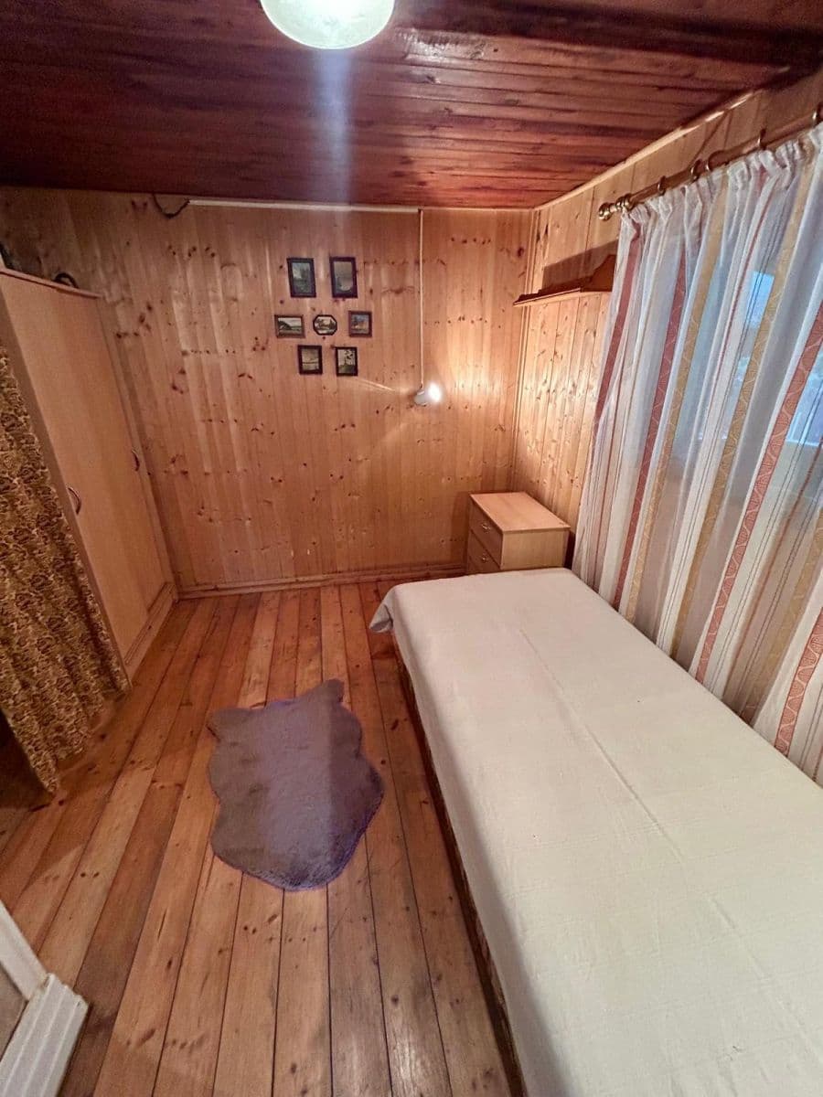 Predaj rekreačného objektu 27 m², pozemek 27 m², Neratovice, Středočeský kraj Predaj rekreačného objektu 27 m², pozemek 27 m², Neratovice, Středočeský kraj