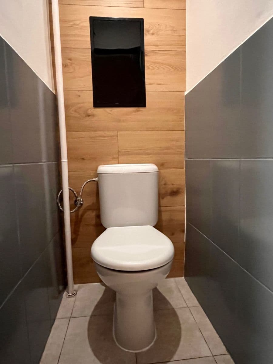 Prenájom bytu 3-izbový 75 m², U Stadionu, Chrudim, Pardubický kraj Prenájom bytu 3-izbový 75 m², U Stadionu, Chrudim, Pardubický kraj