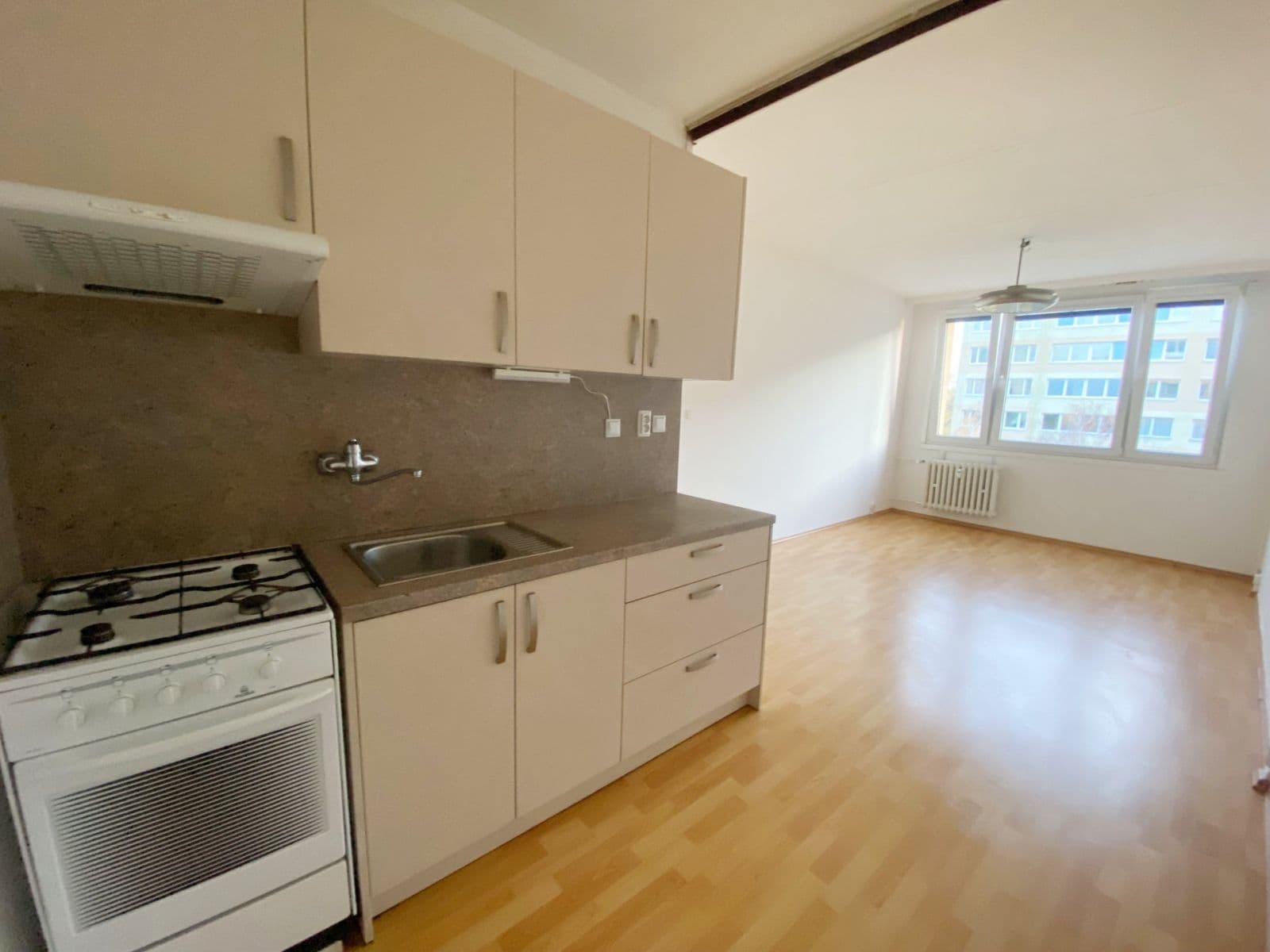 Prenájom bytu 2-izbový 40 m², Jetelová, Praha, Praha Prenájom bytu 2-izbový 40 m², Jetelová, Praha, Praha