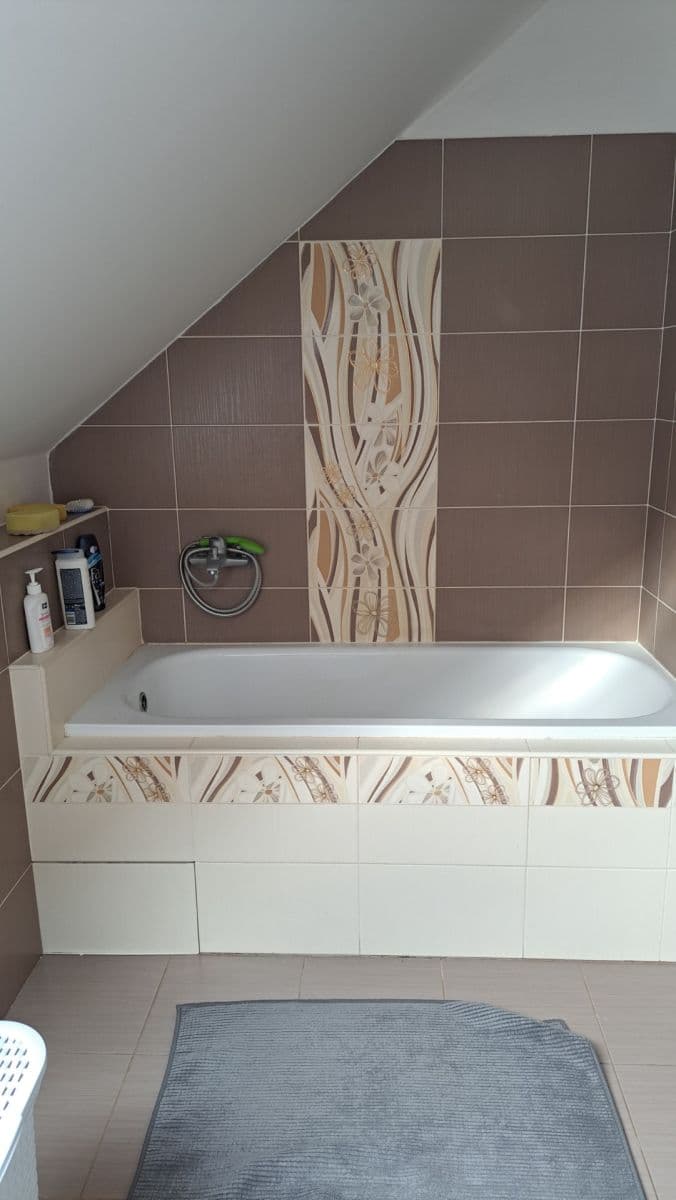 Prenájom bytu 2-izbový 54 m², Zlická, Kouřim, Středočeský kraj Prenájom bytu 2-izbový 54 m², Zlická, Kouřim, Středočeský kraj