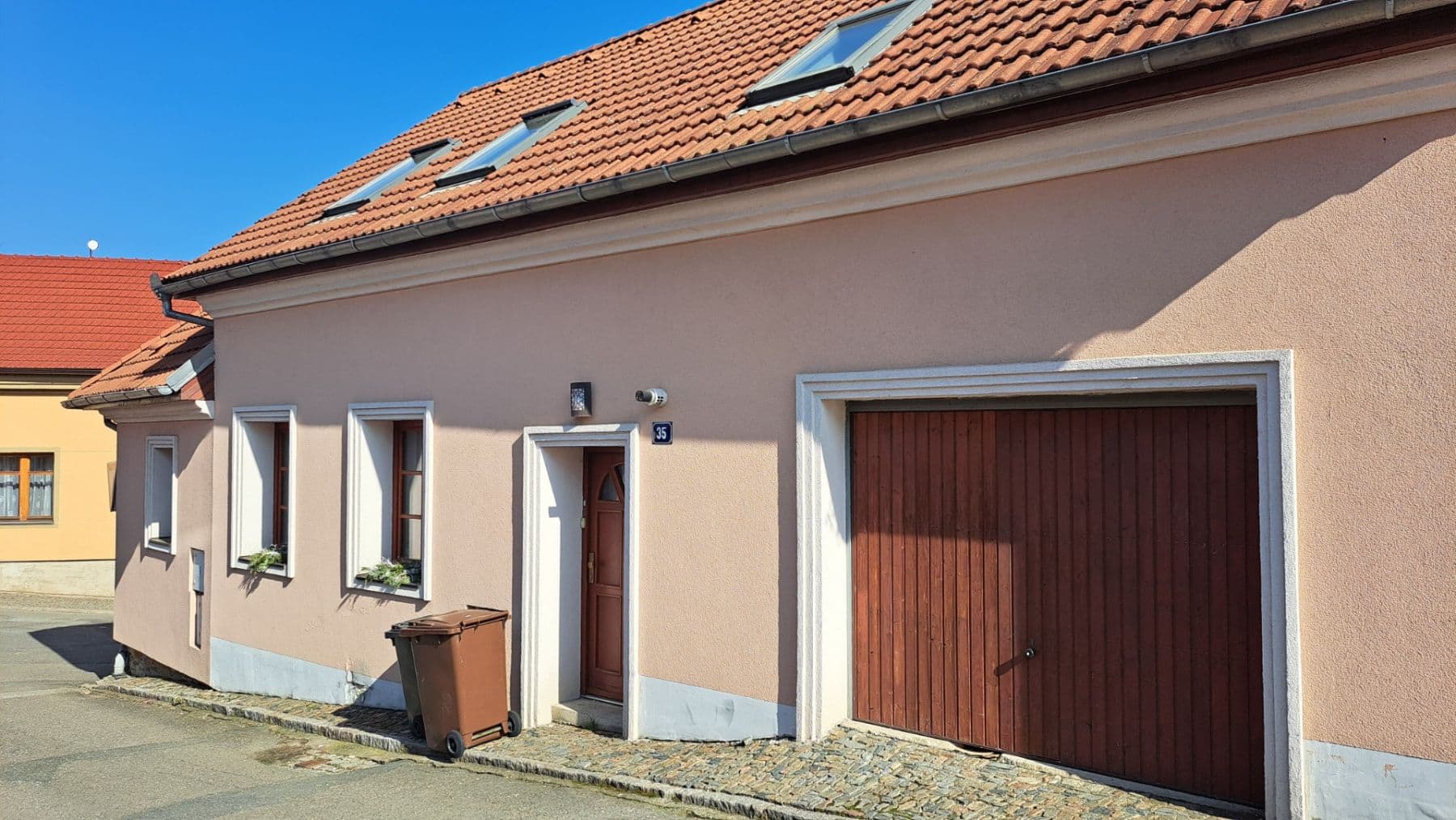 Prenájom bytu 2-izbový 54 m², Zlická, Kouřim, Středočeský kraj Prenájom bytu 2-izbový 54 m², Zlická, Kouřim, Středočeský kraj