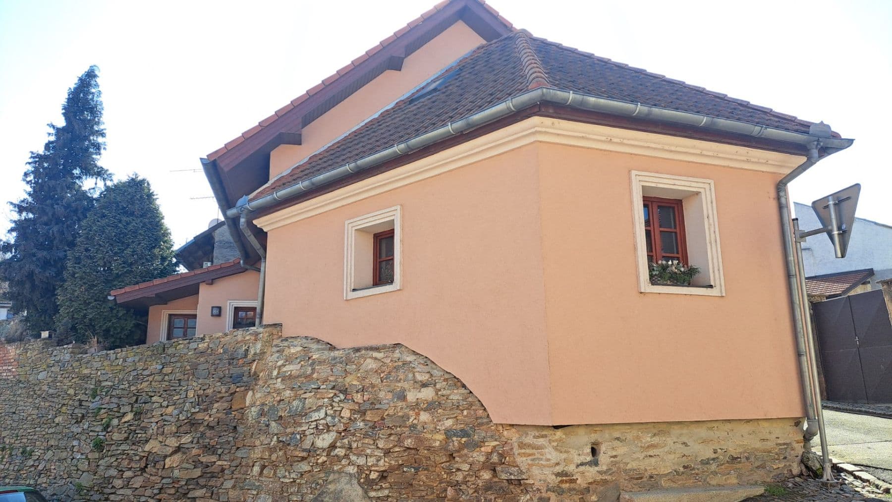 Prenájom bytu 2-izbový 54 m², Zlická, Kouřim, Středočeský kraj Prenájom bytu 2-izbový 54 m², Zlická, Kouřim, Středočeský kraj