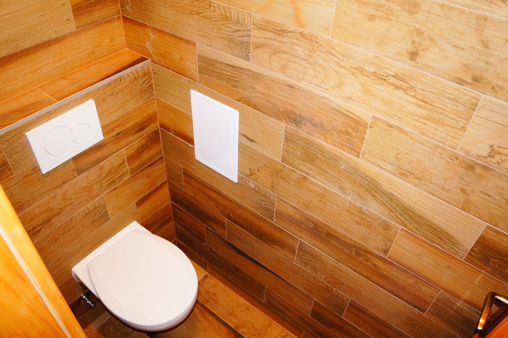 Prenájom bytu 3-izbový 80 m², Karlovo náměstí, Praha, Praha Prenájom bytu 3-izbový 80 m², Karlovo náměstí, Praha, Praha