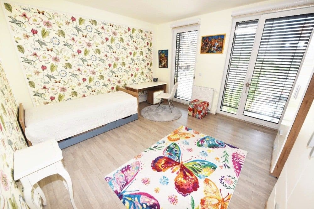 Prenájom bytu 4-izbový 94 m², Petržílkova, Praha, Praha Prenájom bytu 4-izbový 94 m², Petržílkova, Praha, Praha