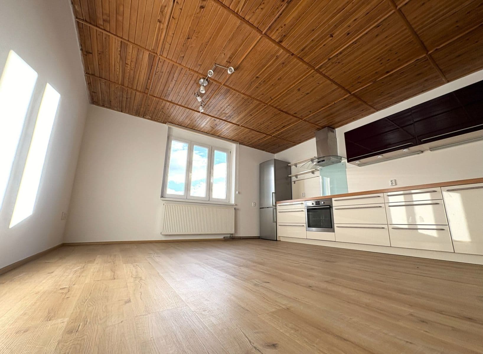 Predaj bytu 3-izbový 66 m², Olivova, Říčany, Středočeský kraj Predaj bytu 3-izbový 66 m², Olivova, Říčany, Středočeský kraj