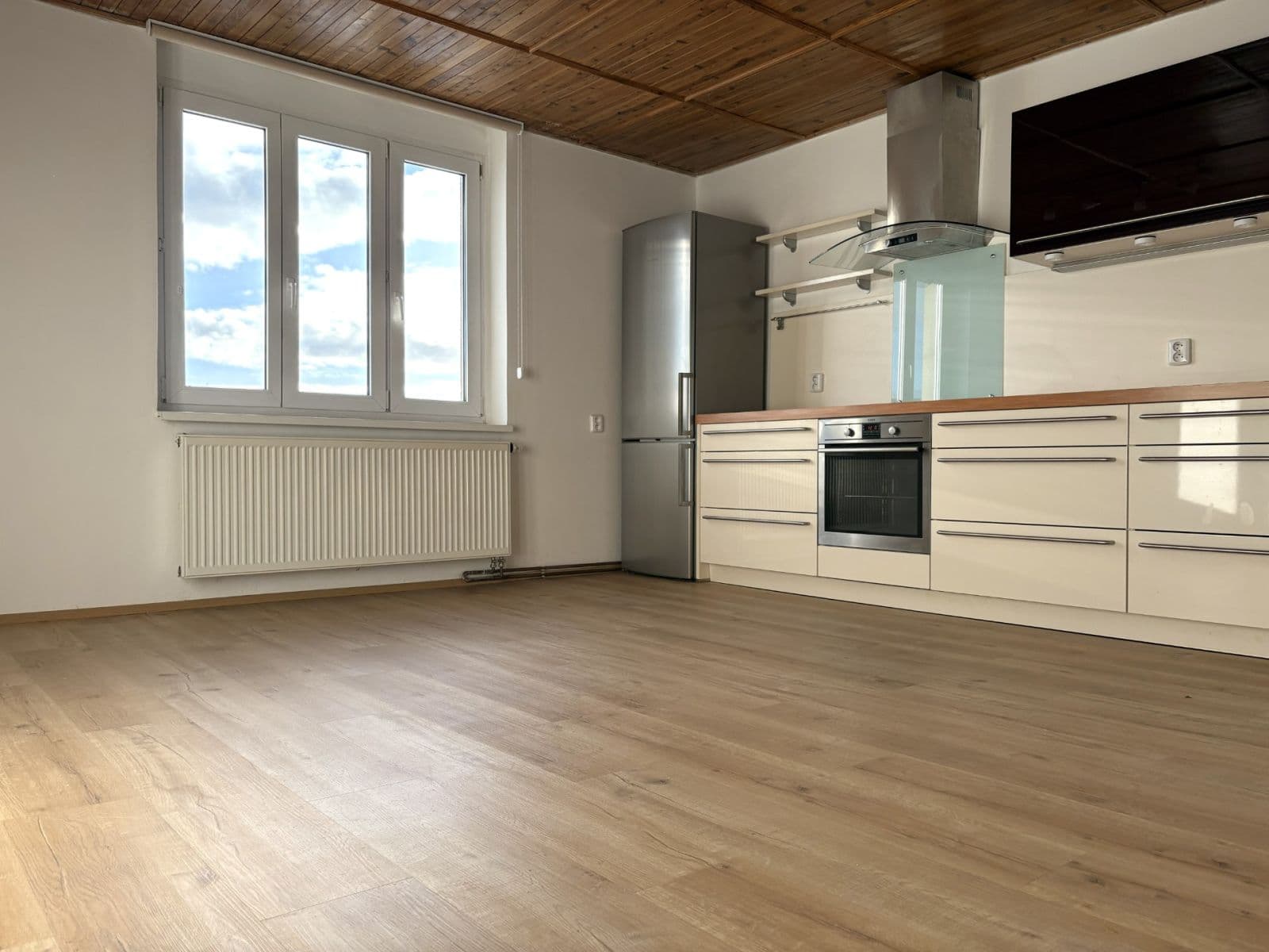 Predaj bytu 3-izbový 66 m², Olivova, Říčany, Středočeský kraj Predaj bytu 3-izbový 66 m², Olivova, Říčany, Středočeský kraj