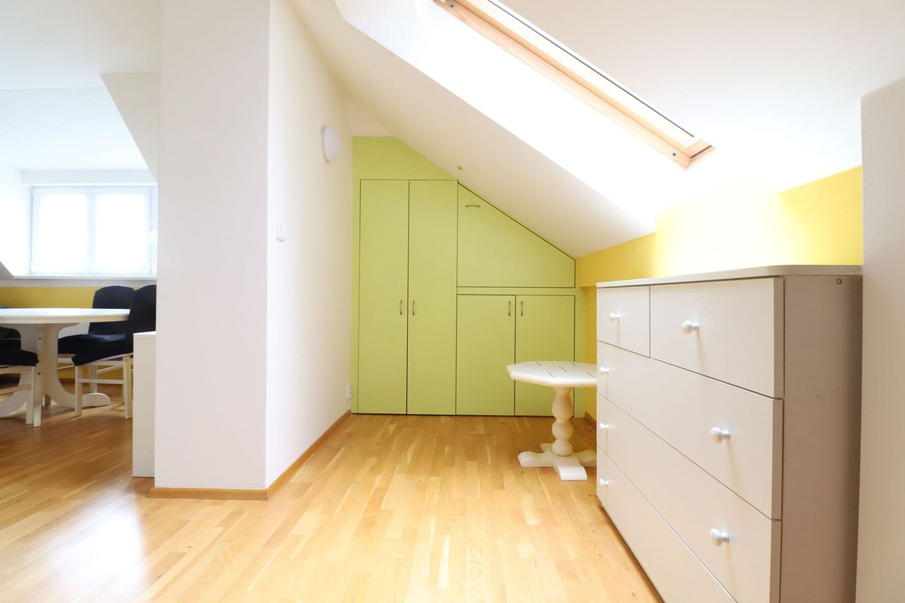 Prenájom bytu 1-izbový 46 m², Hradeckých, Praha, Praha Prenájom bytu 1-izbový 46 m², Hradeckých, Praha, Praha