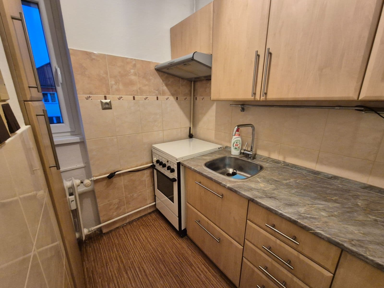 Predaj bytu 3-izbový 57 m², Jilemnického, Pardubice, Pardubický kraj Predaj bytu 3-izbový 57 m², Jilemnického, Pardubice, Pardubický kraj