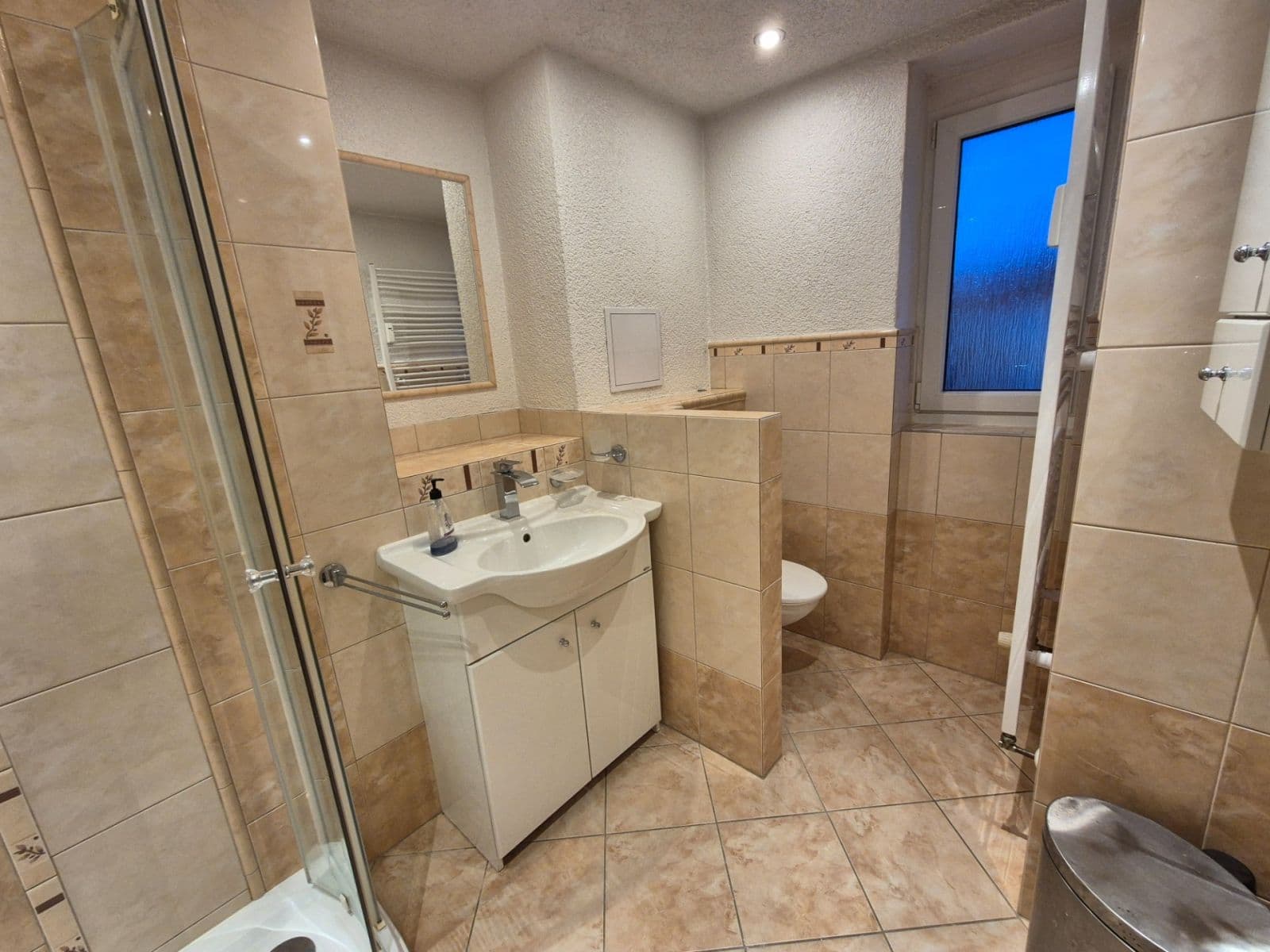 Predaj bytu 3-izbový 57 m², Jilemnického, Pardubice, Pardubický kraj Predaj bytu 3-izbový 57 m², Jilemnického, Pardubice, Pardubický kraj