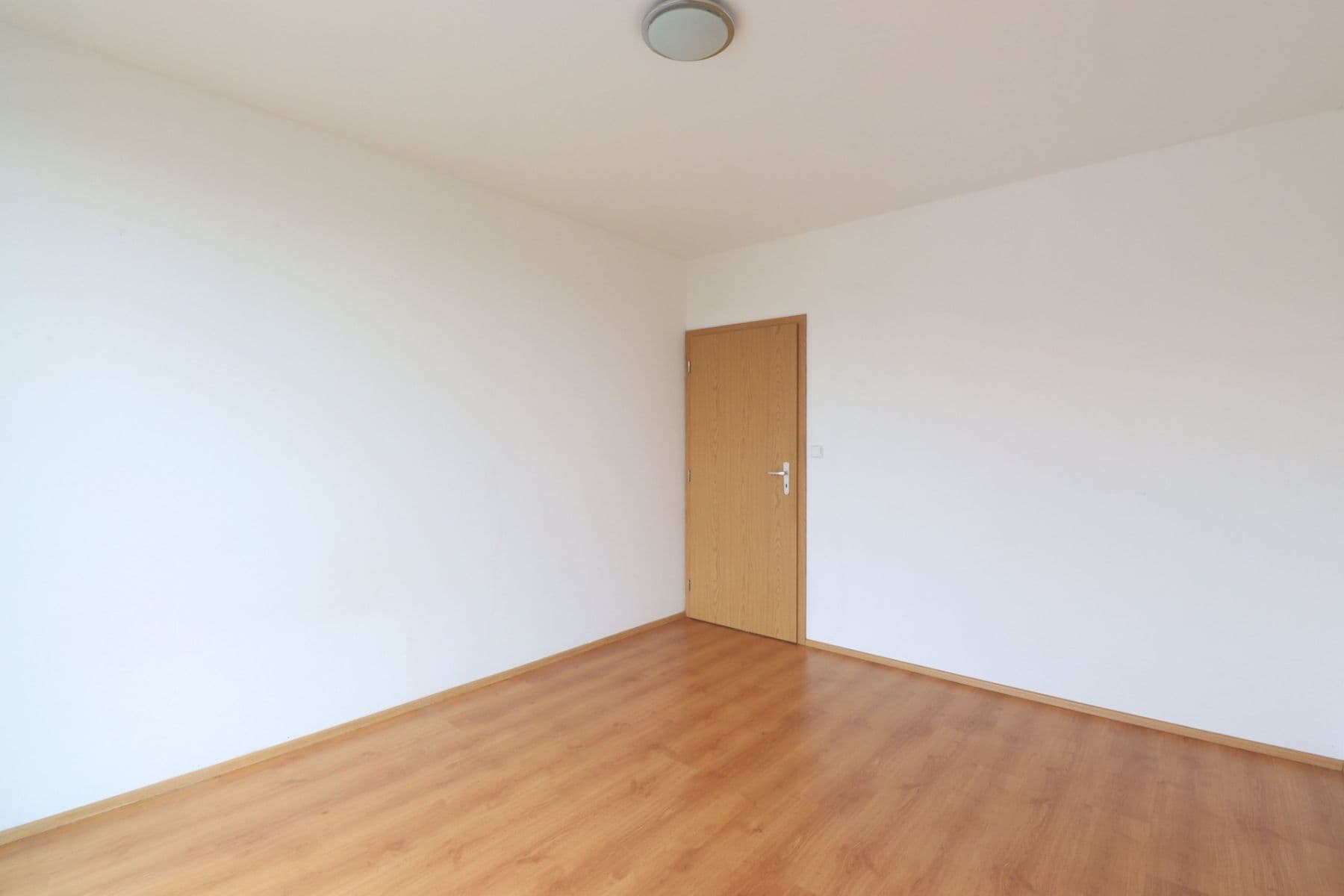 Prenájom bytu 2-izbový 50 m², Nad Obcí, Nová Ves, Středočeský kraj Prenájom bytu 2-izbový 50 m², Nad Obcí, Nová Ves, Středočeský kraj