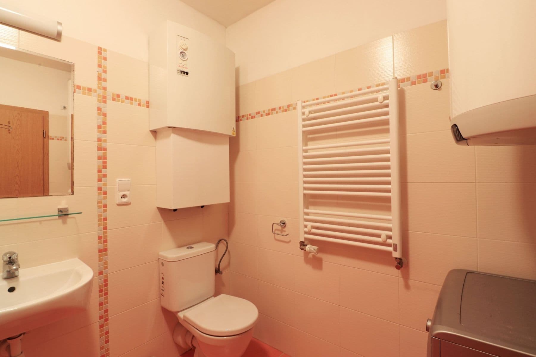 Prenájom bytu 2-izbový 50 m², Nad Obcí, Nová Ves, Středočeský kraj Prenájom bytu 2-izbový 50 m², Nad Obcí, Nová Ves, Středočeský kraj