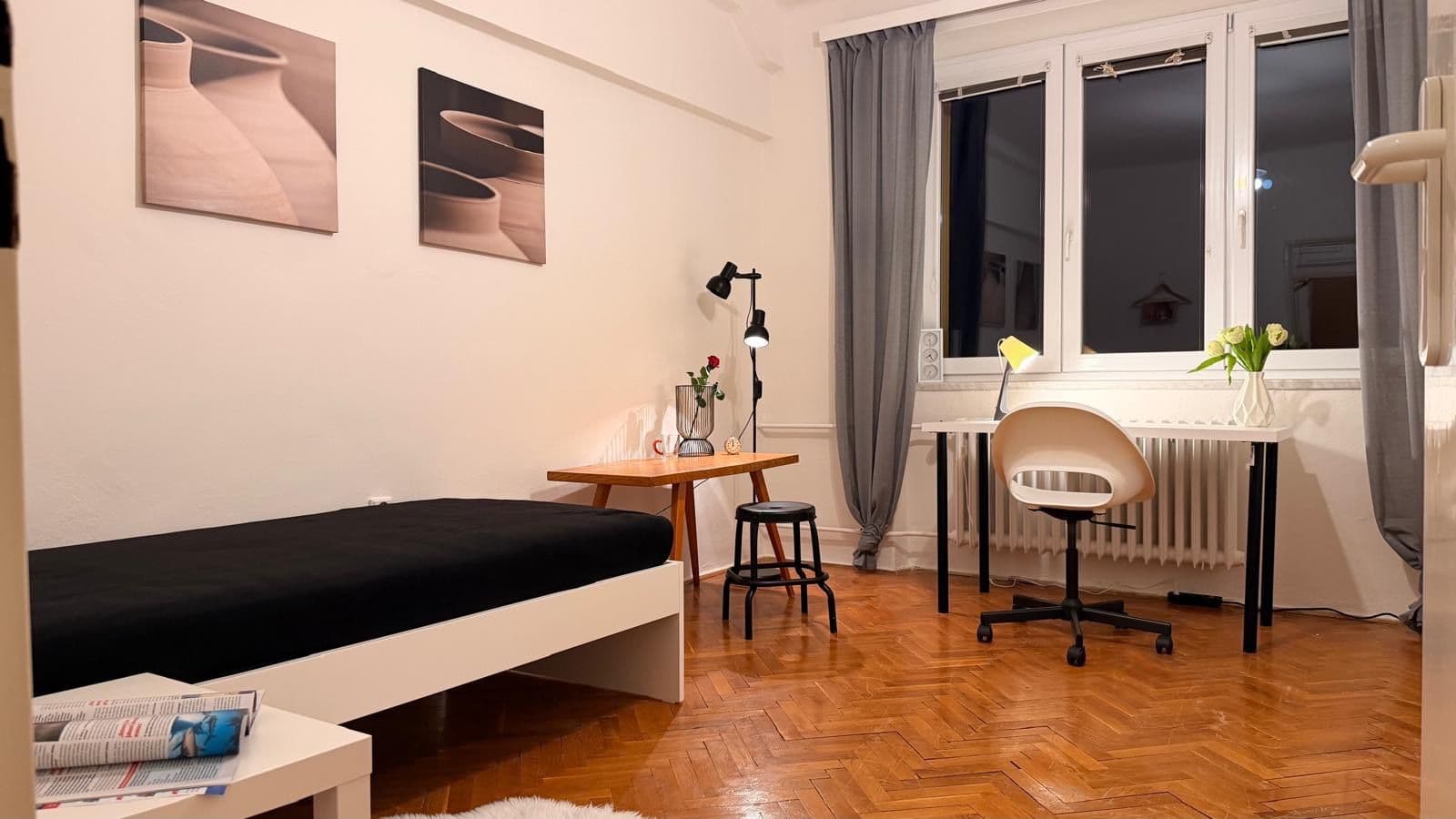 Prenájom bytu 2-izbový 68 m², Nálepkovo náměstí, Ostrava, Moravskoslezský kraj Prenájom bytu 2-izbový 68 m², Nálepkovo náměstí, Ostrava, Moravskoslezský kraj