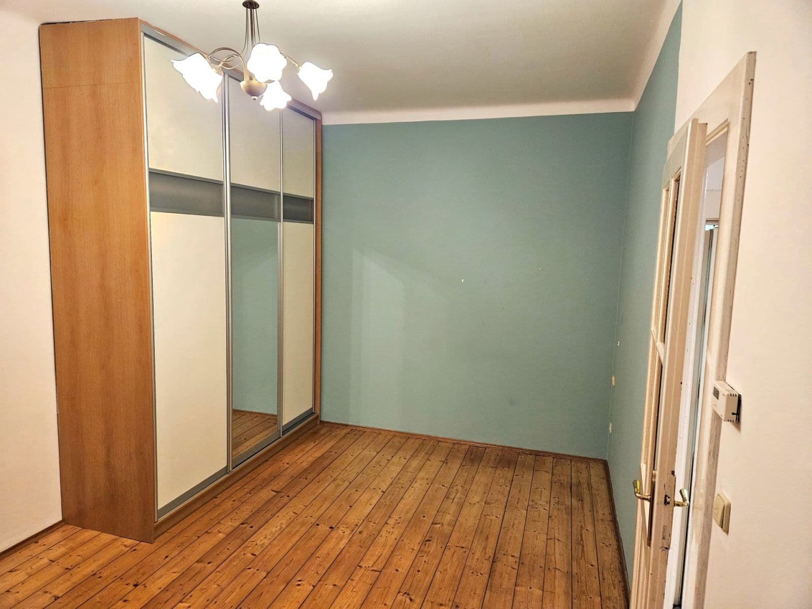 Prenájom bytu 1-izbový 50 m², Nemocniční, Praha, Praha Prenájom bytu 1-izbový 50 m², Nemocniční, Praha, Praha