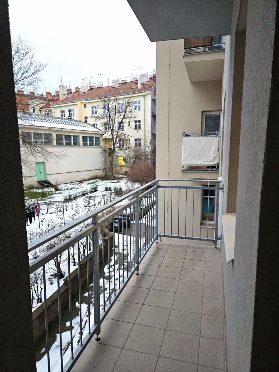Prenájom bytu 1-izbový 50 m², Nemocniční, Praha, Praha Prenájom bytu 1-izbový 50 m², Nemocniční, Praha, Praha