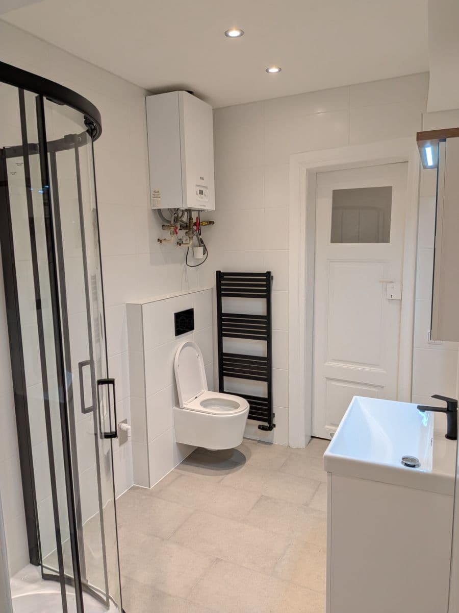 Prenájom bytu 4-izbový 75 m², Křižíkova, Praha, Praha Prenájom bytu 4-izbový 75 m², Křižíkova, Praha, Praha