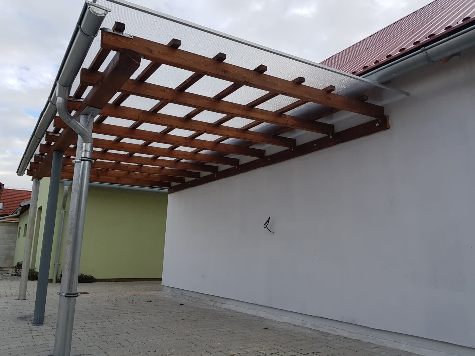 Prenájom nebytového priestoru 200 m², B. Němcové, Veltrusy, Středočeský kraj Prenájom nebytového priestoru 200 m², B. Němcové, Veltrusy, Středočeský kraj