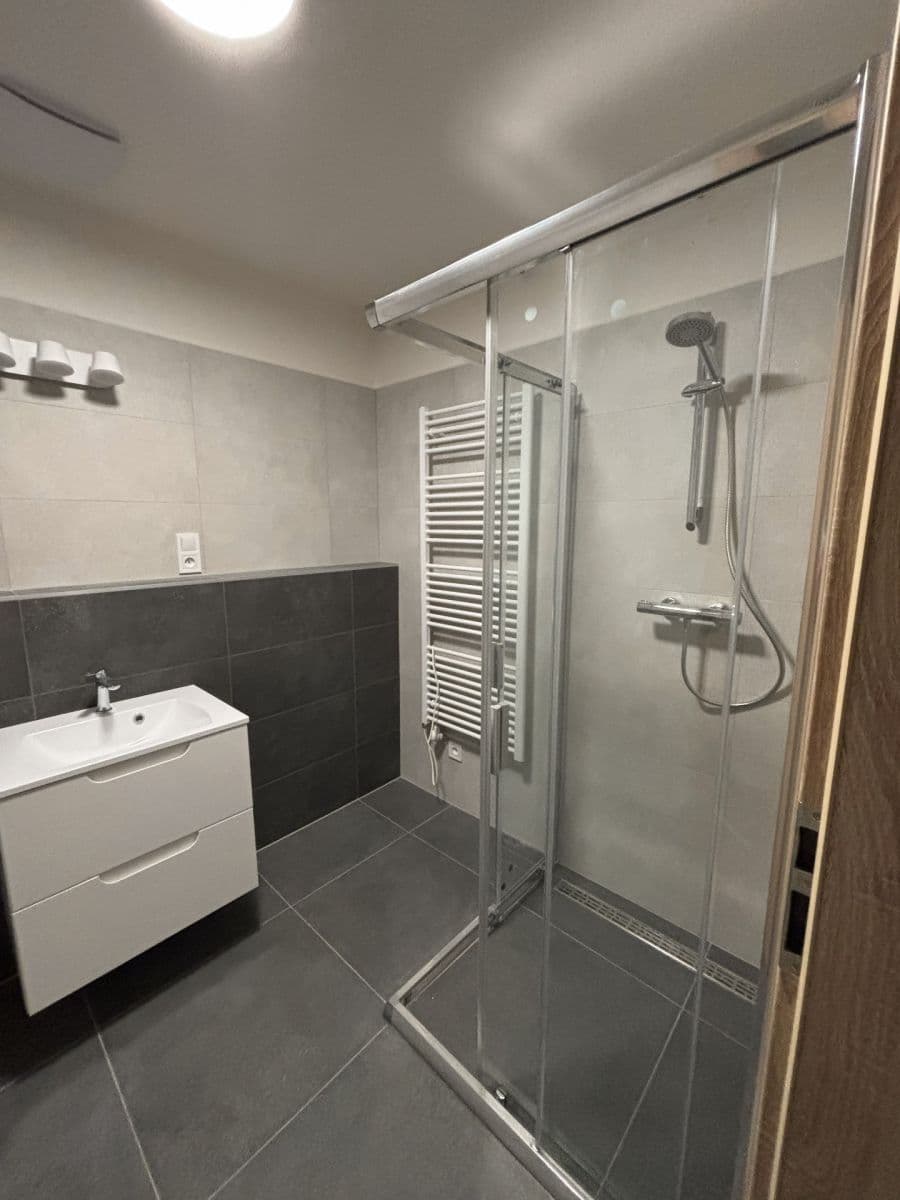 Prenájom bytu 2-izbový 45 m², Hostomická, Dobříš, Středočeský kraj Prenájom bytu 2-izbový 45 m², Hostomická, Dobříš, Středočeský kraj