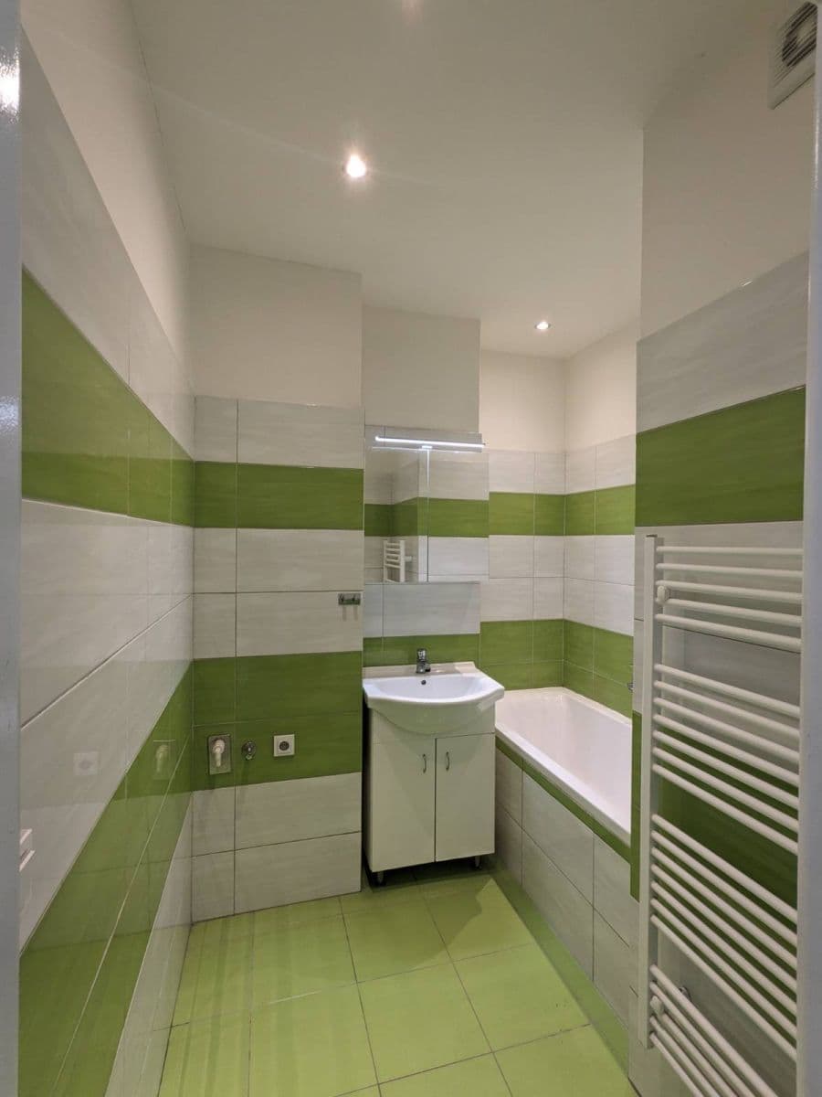 Prenájom bytu 2-izbový 46 m², Donská, Praha, Praha Prenájom bytu 2-izbový 46 m², Donská, Praha, Praha