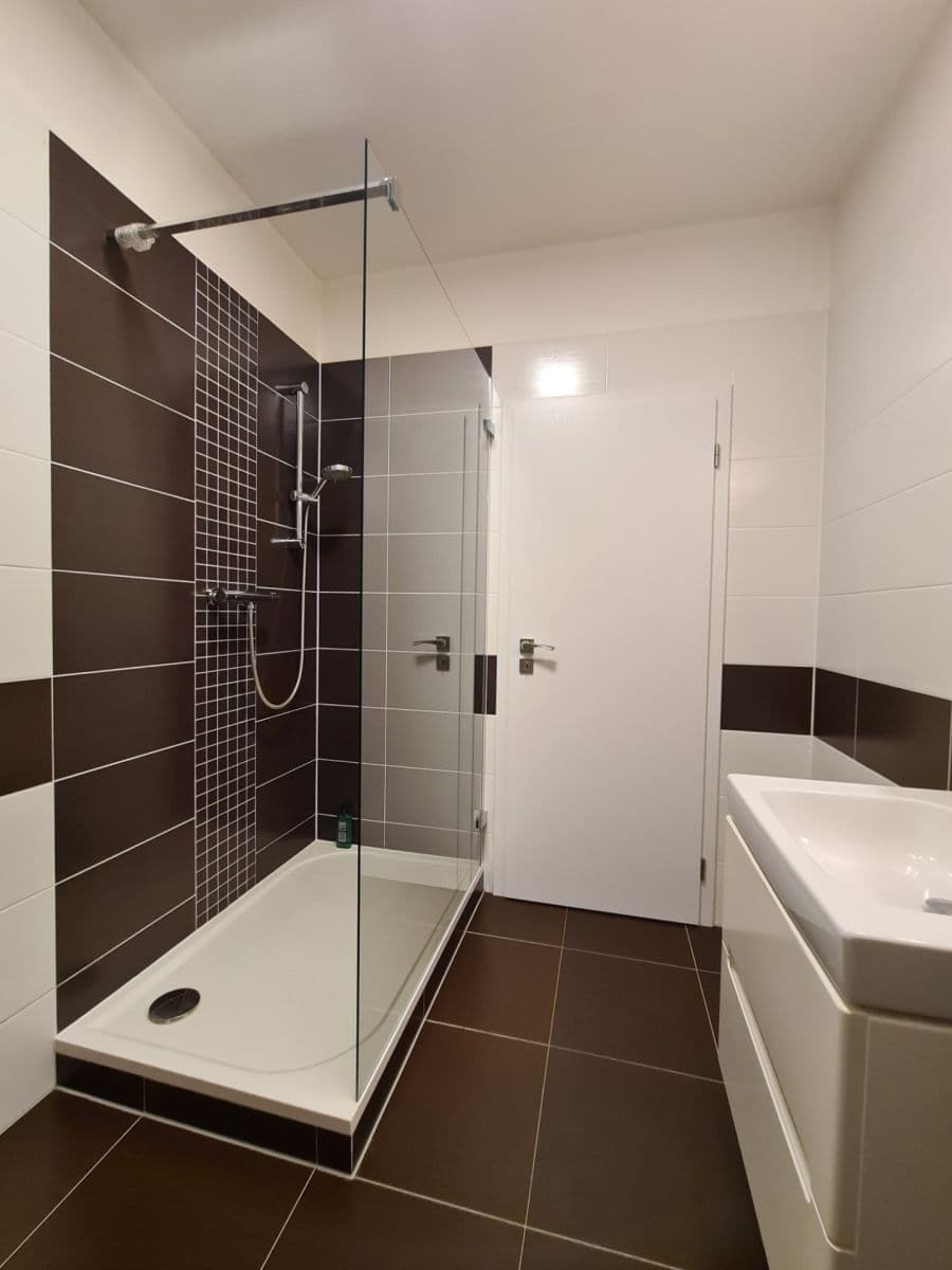 Predaj bytu 2-izbový 82 m², Zavadilka, České Budějovice, Jihočeský kraj Predaj bytu 2-izbový 82 m², Zavadilka, České Budějovice, Jihočeský kraj