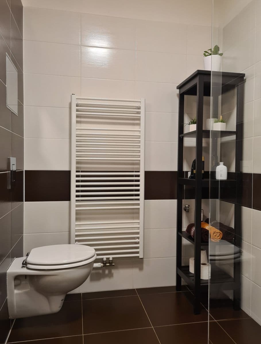 Predaj bytu 2-izbový 82 m², Zavadilka, České Budějovice, Jihočeský kraj Predaj bytu 2-izbový 82 m², Zavadilka, České Budějovice, Jihočeský kraj