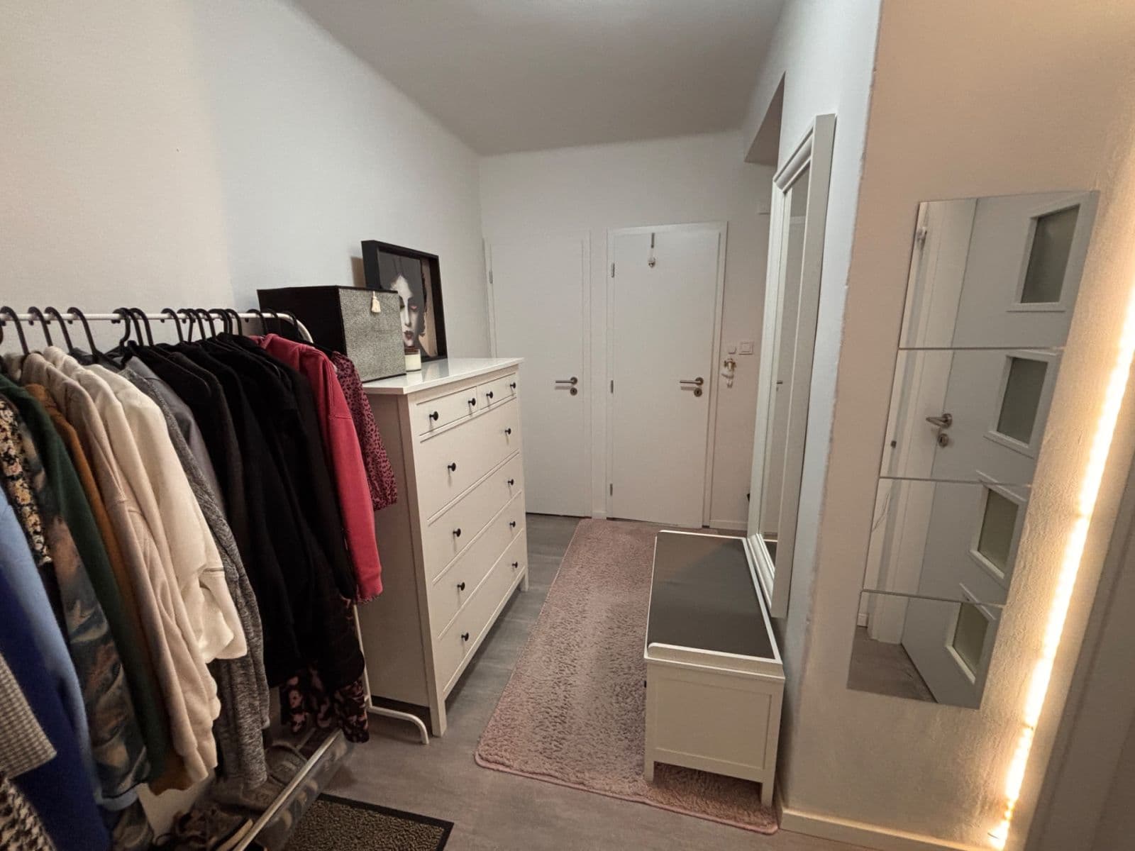 Prenájom bytu 2-izbový 40 m², Miletičova, Ružinov, Bratislavský kraj Prenájom bytu 2-izbový 40 m², Miletičova, Ružinov, Bratislavský kraj