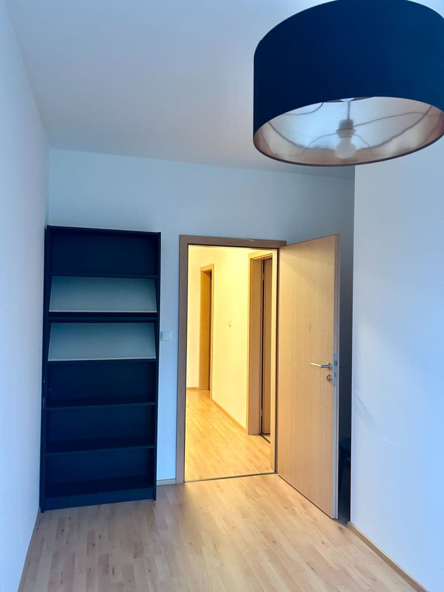 Prenájom bytu 3-izbový 61 m², U Pivovaru, Benešov, Středočeský kraj Prenájom bytu 3-izbový 61 m², U Pivovaru, Benešov, Středočeský kraj