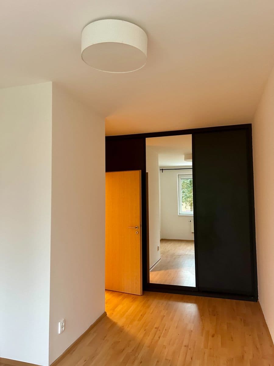 Prenájom bytu 3-izbový 61 m², U Pivovaru, Benešov, Středočeský kraj Prenájom bytu 3-izbový 61 m², U Pivovaru, Benešov, Středočeský kraj