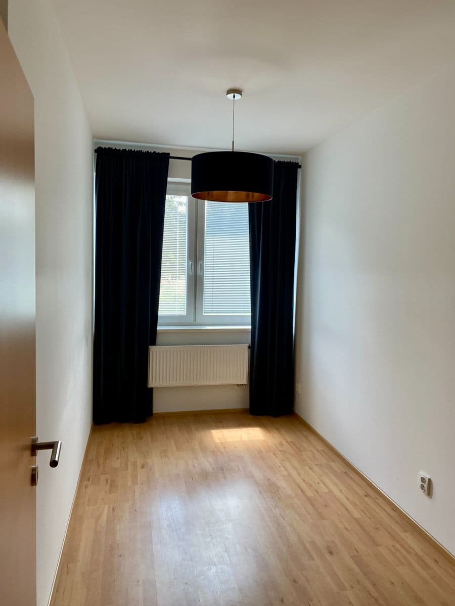 Prenájom bytu 3-izbový 61 m², U Pivovaru, Benešov, Středočeský kraj Prenájom bytu 3-izbový 61 m², U Pivovaru, Benešov, Středočeský kraj